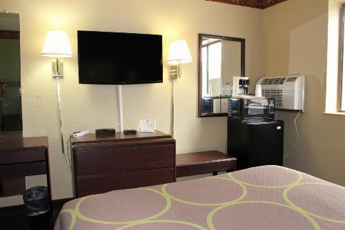 Knights Inn Albany image 5
